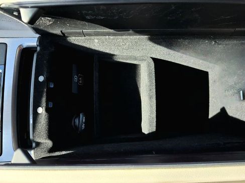 Used 2018 Genesis G80 3.8 image 35