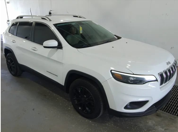 Used 2019 Jeep Cherokee Latitude w/ Popular Appearance Group FWD image 1