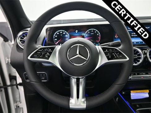 New 2026 Mercedes-Benz GLB 250 image 2