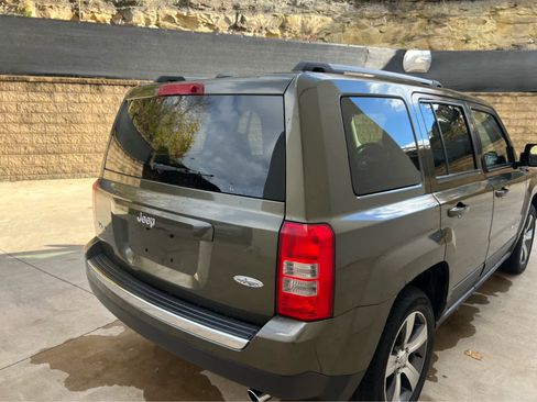 Used 2016 Jeep Patriot High Altitude image 4