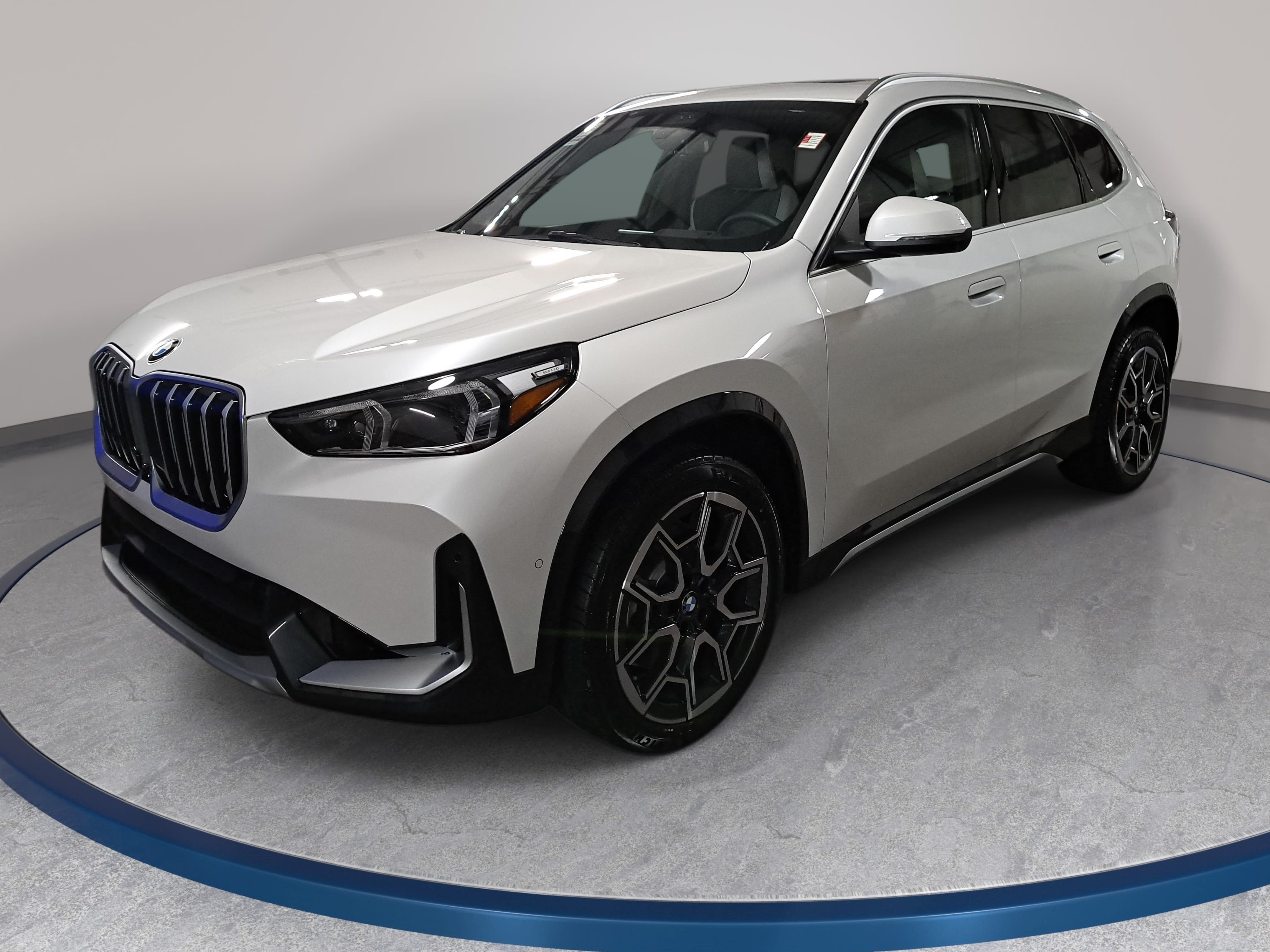 Certified 2027 BMW X1 xDrive28i AWD/4WD image 1