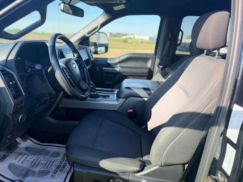 Used 2018 Ford F150 XLT w/ Equipment Group 302A Luxury AWD/4WD image 9