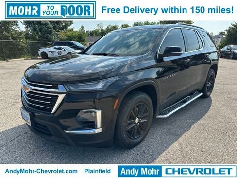 Used 2022 Chevrolet Traverse LT FWD image 1