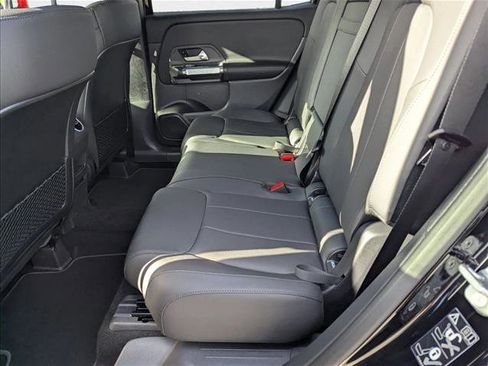 New 2025 Mercedes-Benz GLB 250 image 13