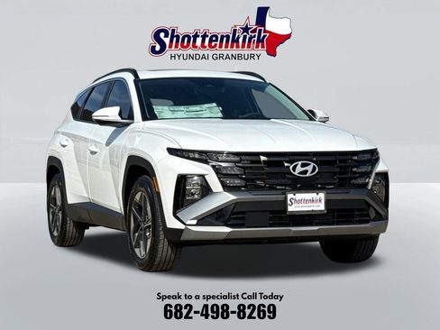 Used 2026 Hyundai Tucson SEL FWD image 3