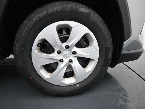 Used 2024 Toyota RAV4 LE AWD/4WD image 11