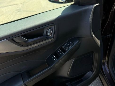 Used 2023 Ford Escape Active AWD/4WD image 11