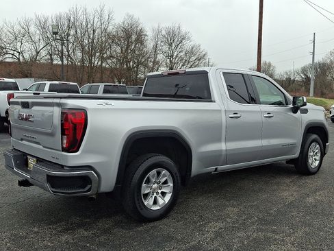 Used 2022 GMC Sierra 1500 SLE image 7
