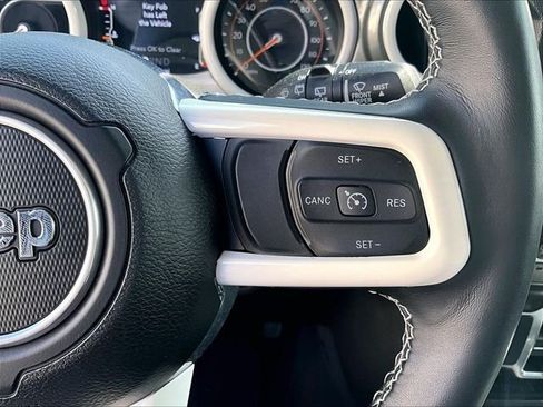 Used 2022 Jeep Wrangler Unlimited Sahara w/ Cold Weather Group AWD/4WD image 24