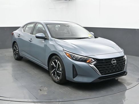 Used 2024 Nissan Sentra SV FWD image 6