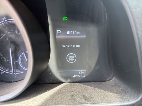 Used 2023 Hyundai Elantra Blue FWD image 11