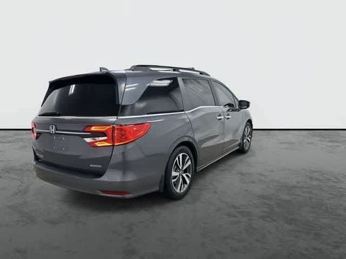 Certified 2023 Honda Odyssey Touring image 3