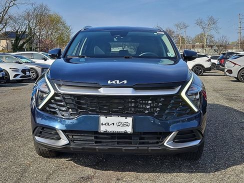 Certified 2023 Kia Sportage EX image 2