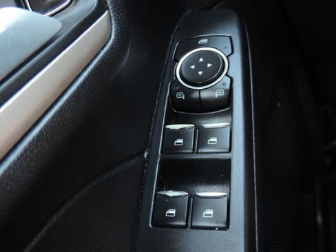 Used 2021 Ford Escape SE w/ Convenience Package image 23