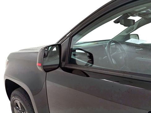 Used 2022 Chevrolet Colorado LT w/ Redline Special Edition image 10