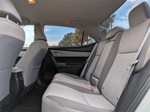 Used 2017 Toyota Corolla LE image 25