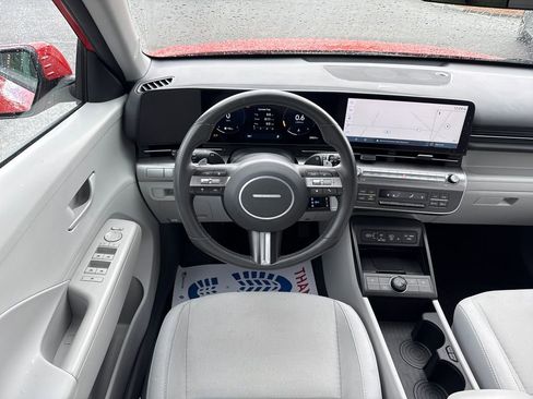 Used 2024 Hyundai Kona SEL w/ Convenience Package AWD/4WD image 15