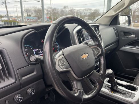 Used 2017 Chevrolet Colorado LT image 11