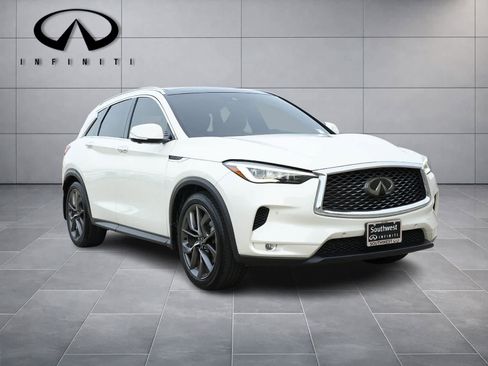 Used 2021 INFINITI QX50 Autograph w/ Premium White Leather Package FWD image 3