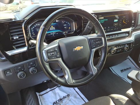 Certified 2023 Chevrolet Silverado 1500 LT image 11