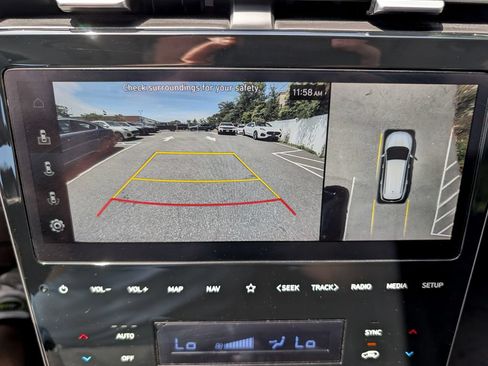 Used 2023 Hyundai Tucson Limited AWD/4WD image 16