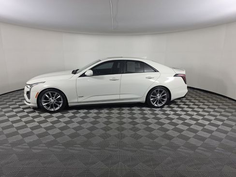 Used 2021 Cadillac CT4 V w/ Technology Package RWD image 2