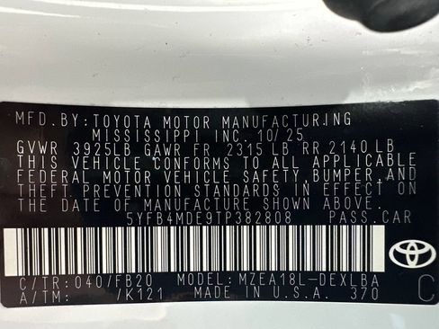 Used 2026 Toyota Corolla LE FWD image 11