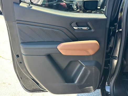 New 2026 GMC Canyon AT4 AWD/4WD image 22