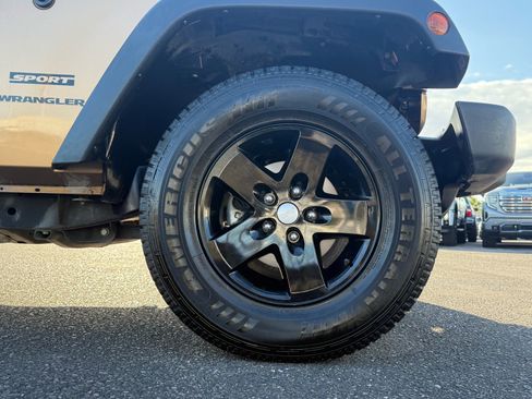 Used 2015 Jeep Wrangler Sport w/ Quick Order Package 24S image 9