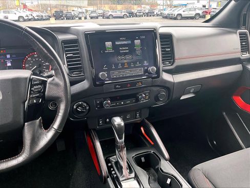 Used 2024 Nissan Frontier PRO-4X w/ Pro Convenience Package image 17
