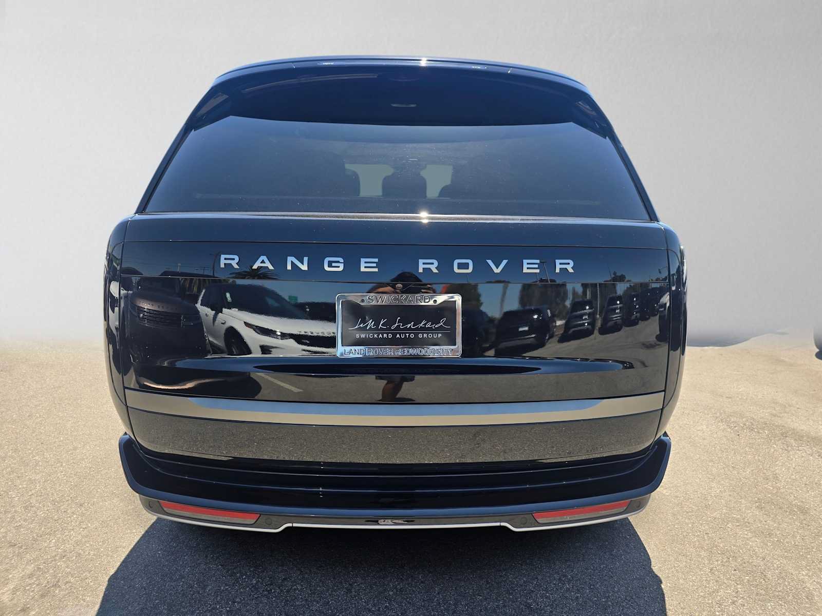 New 2026 Land Rover Range Rover Long Wheelbase SE AWD/4WD image 4