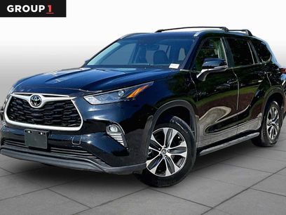 Used 2023 Toyota Highlander XLE