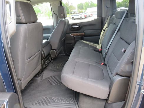 Used 2021 Chevrolet Silverado 1500 RST AWD/4WD image 9