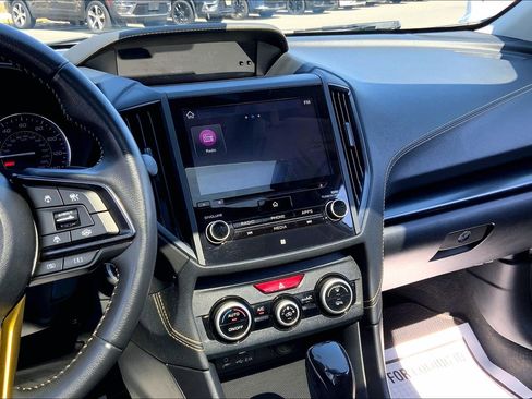 Used 2022 Subaru Crosstrek 2.5i Sport w/ Moonroof Package AWD/4WD image 8