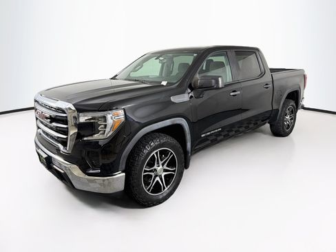 Used 2019 GMC Sierra 1500 2WD Crew Cab w/ Convenience Package image 3