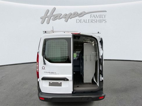 Used 2022 Ford Transit Connect XL image 9