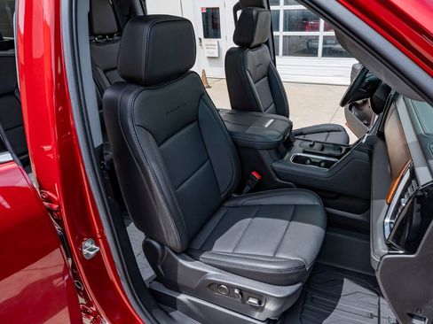 Used 2024 GMC Sierra 2500 Denali w/ LPO, GMC Protection Package AWD/4WD image 32
