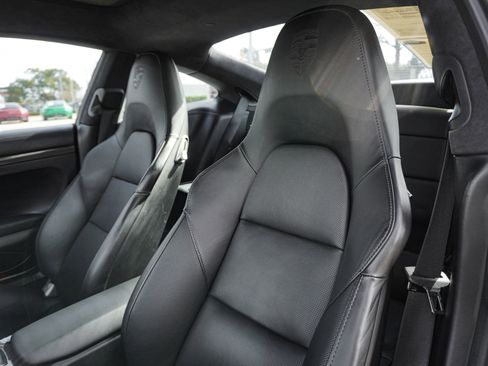 Used 2014 Porsche 911 Turbo S image 32