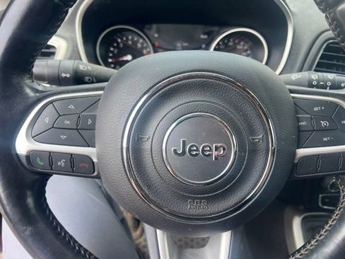 Used 2021 Jeep Compass Latitude w/ Convenience Group AWD/4WD image 9
