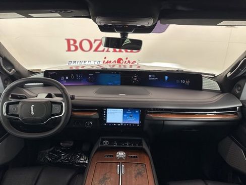 New 2025 Lincoln Navigator Black Label image 9