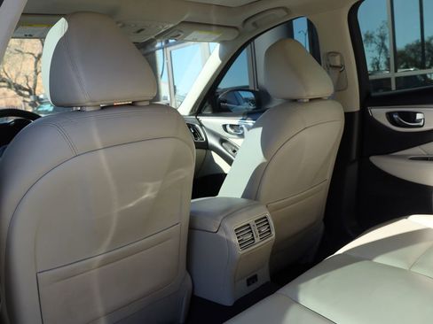 Used 2021 INFINITI Q50 Luxe w/ Cargo Package image 31