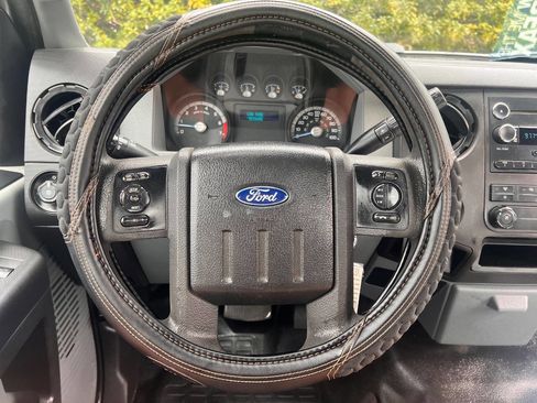 Used 2016 Ford F250 XL w/ Power Equipment Group image 20