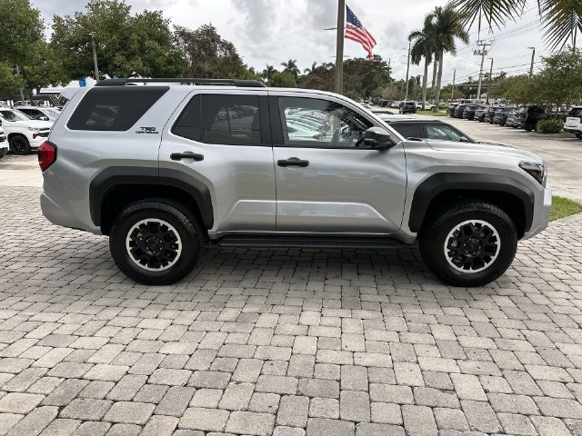 Used 2025 Toyota 4Runner TRD Off-Road Premium AWD/4WD image 14