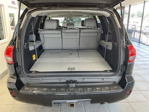 Used 2016 Toyota Sequoia SR5 w/ Premium Package AWD/4WD image 21