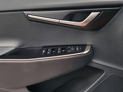 New 2025 Kia EV6 Light w/ Light LR Technology Package image 18