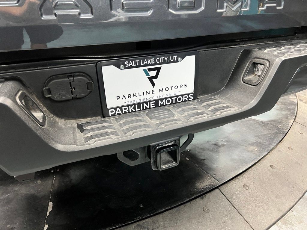 Used 2023 Toyota Tacoma TRD Sport AWD/4WD image 21