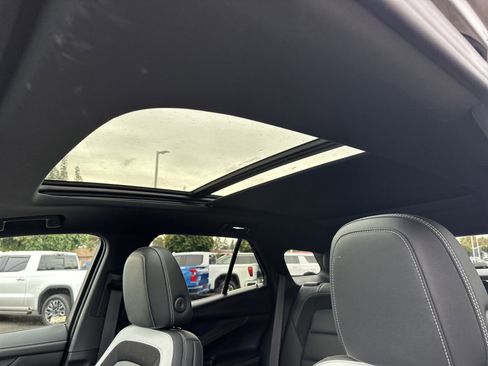 Used 2024 Chevrolet Blazer EV LT image 16