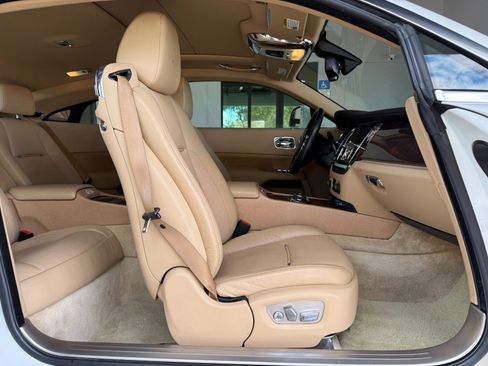 Used 2014 Rolls-Royce Wraith image 29