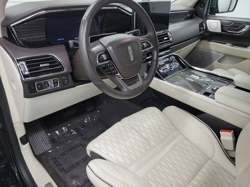 Used 2024 Lincoln Navigator L Black Label AWD/4WD image 19