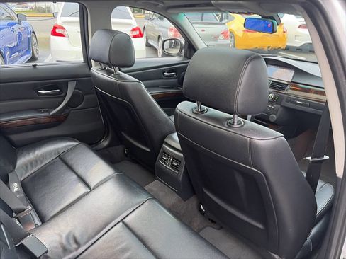 Used 2011 BMW 328i xDrive Wagon image 20